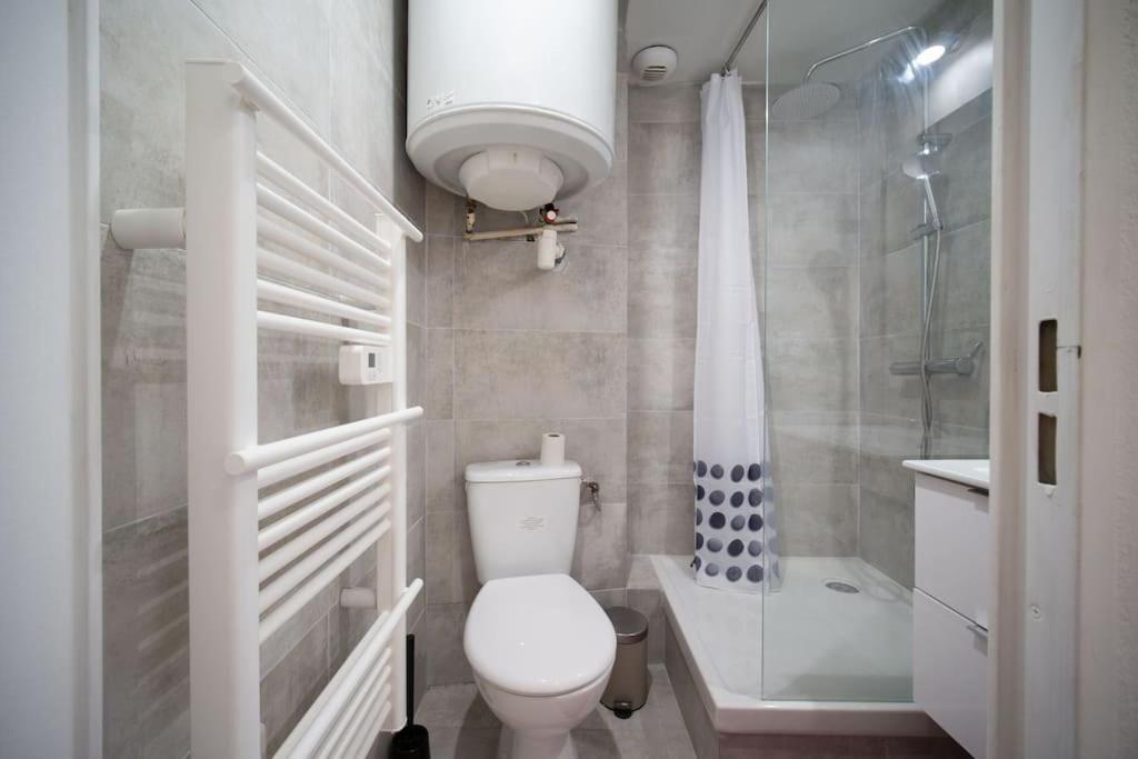 Fully Equipped Apartment 2 To 4 People St Charles Marselha Exterior foto